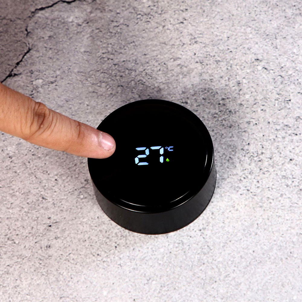 Temperature Bottle With Name Gift For Doctor (Black)